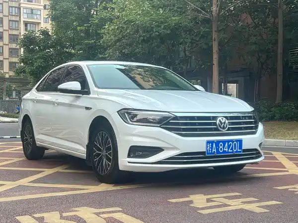 Volkswagen Sagitar 2019