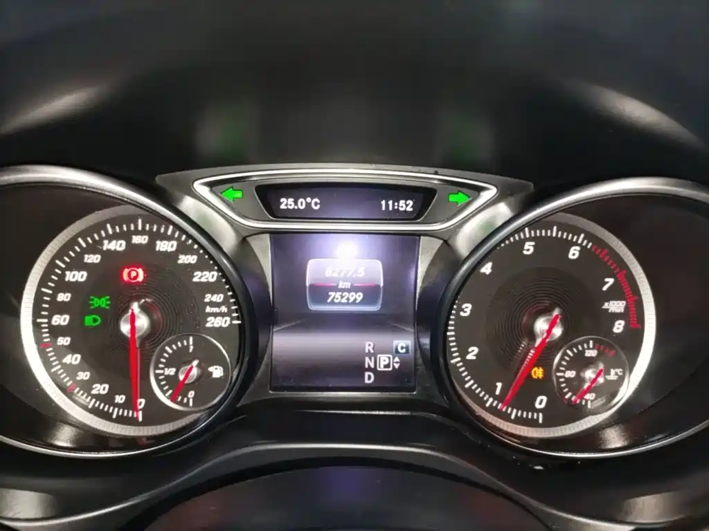 Mercedes-Benz CLA 2018 — фото 12