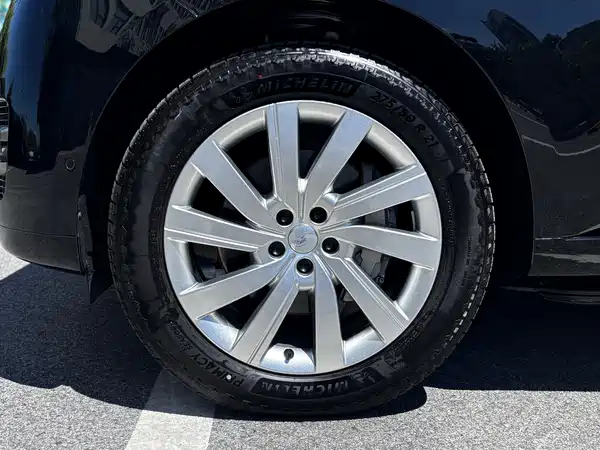 Land Rover Range Rover 2025