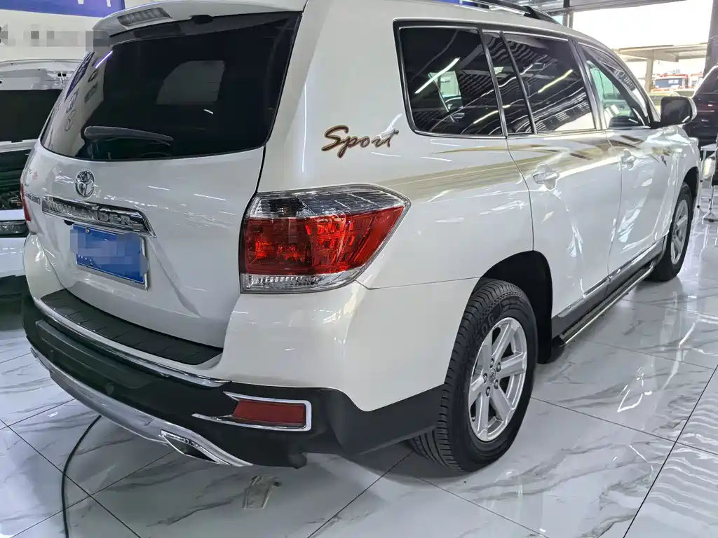 Toyota Highlander 2013