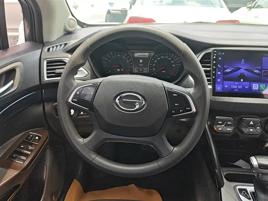 GAC Motor Trumpchi GS4 2016 — фото 15
