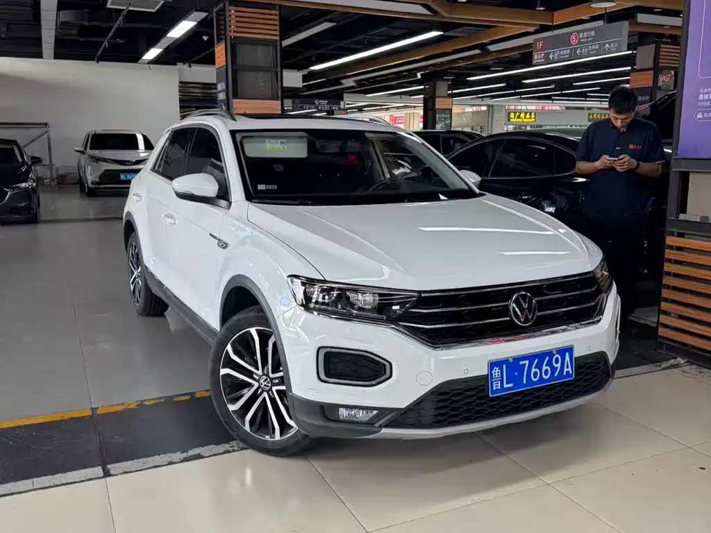 Volkswagen T-Roc 2022