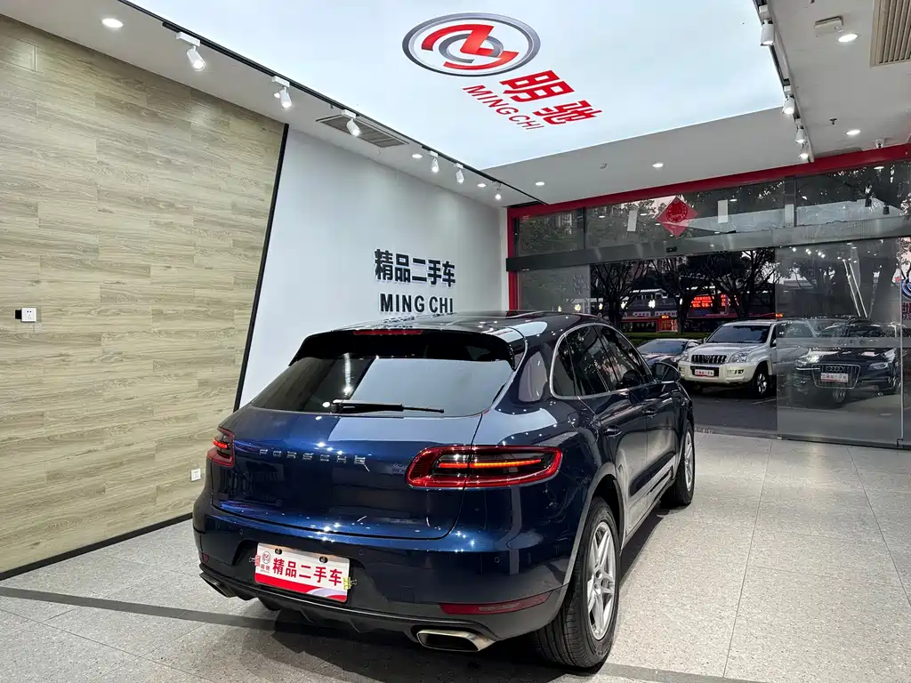 Porsche Macan 2018 — фото 6