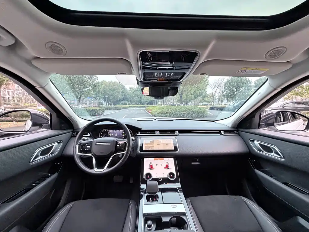 Land Rover Velar 2022