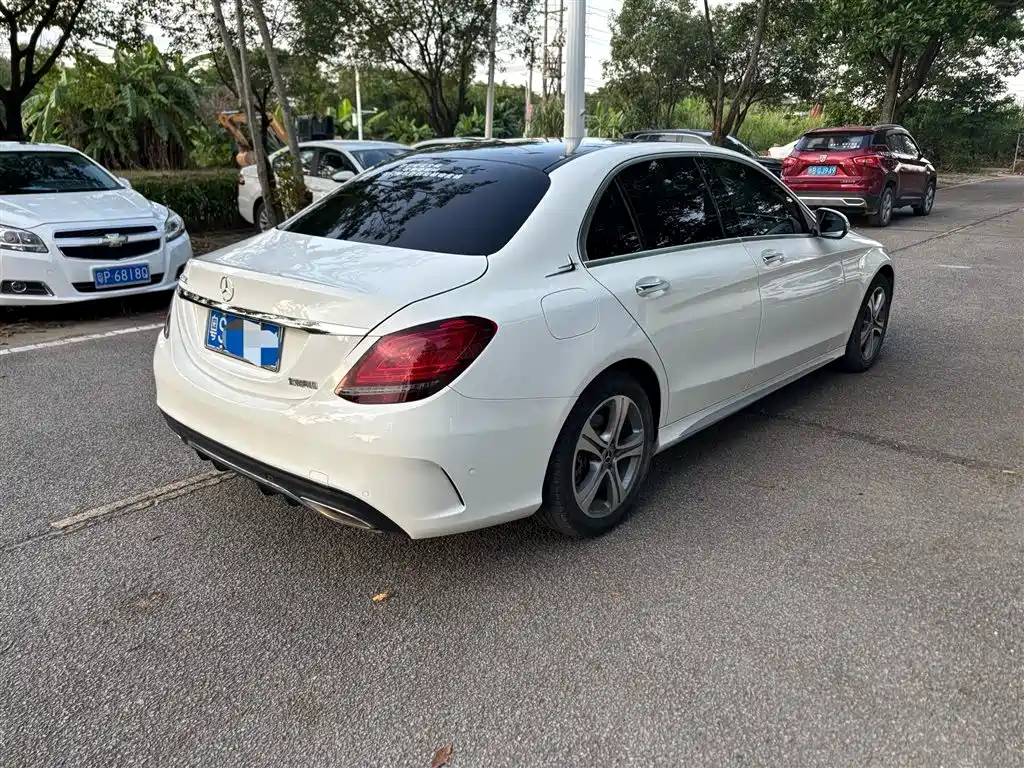 Mercedes-Benz C-Class 2020 — фото 10