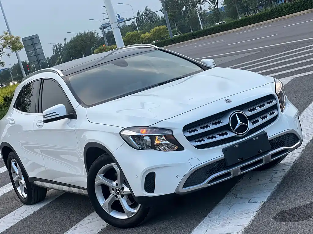 Mercedes-Benz GLA 2017 — фото 17