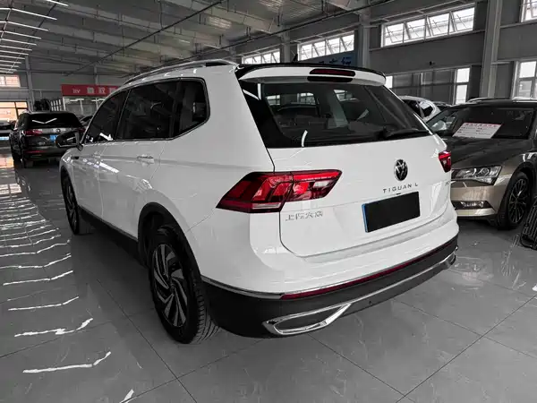 Volkswagen Tiguan L 2023