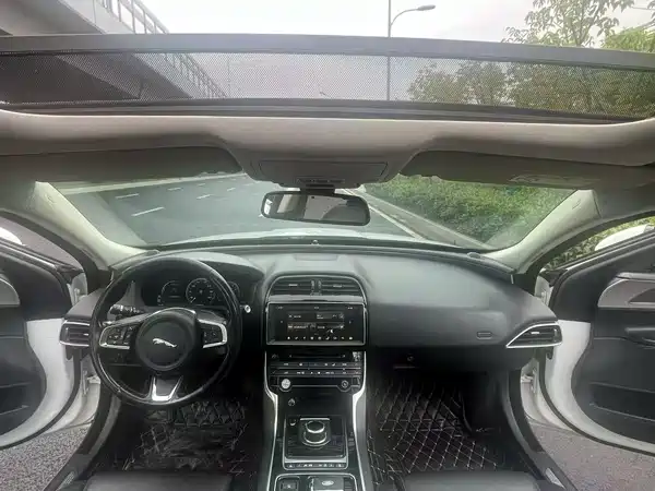 Jaguar XEL 2018
