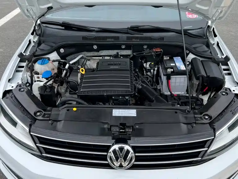 Volkswagen Sagitar 2017 — фото 17