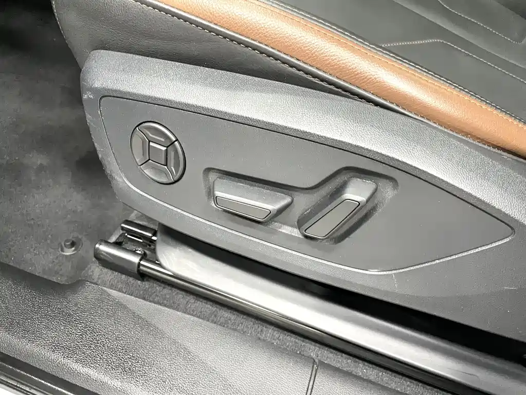 Audi Q3 2022 — фото 15