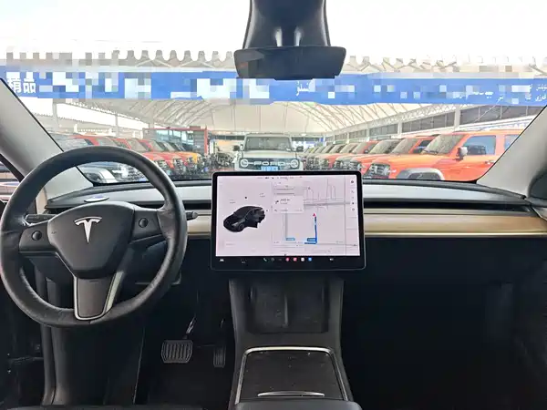 Tesla Model Y 2021