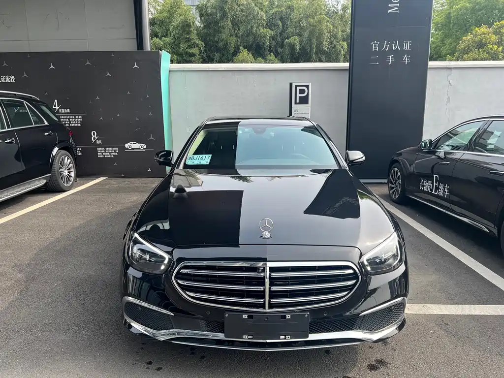 Mercedes-Benz E-Class 2022 — фото 2