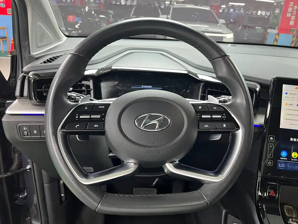 Hyundai Custin 2022 — фото 11