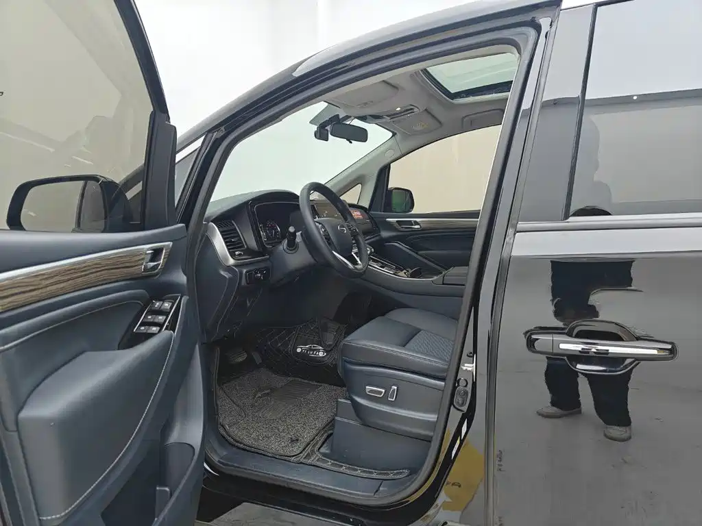 GAC Trumpchi M8 2023 — фото 20