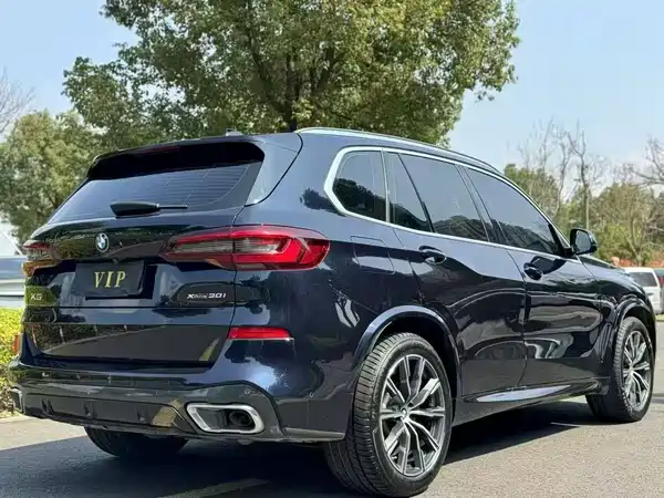 BMW X5 2021