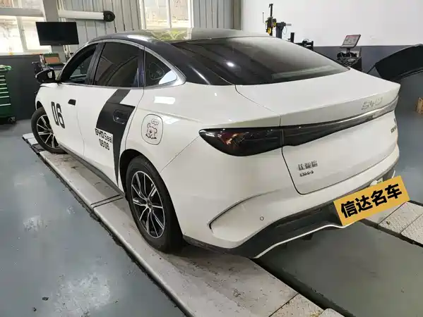 BYD Seal 06 2025