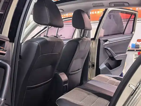 Volkswagen C-TREK Weiling 2018