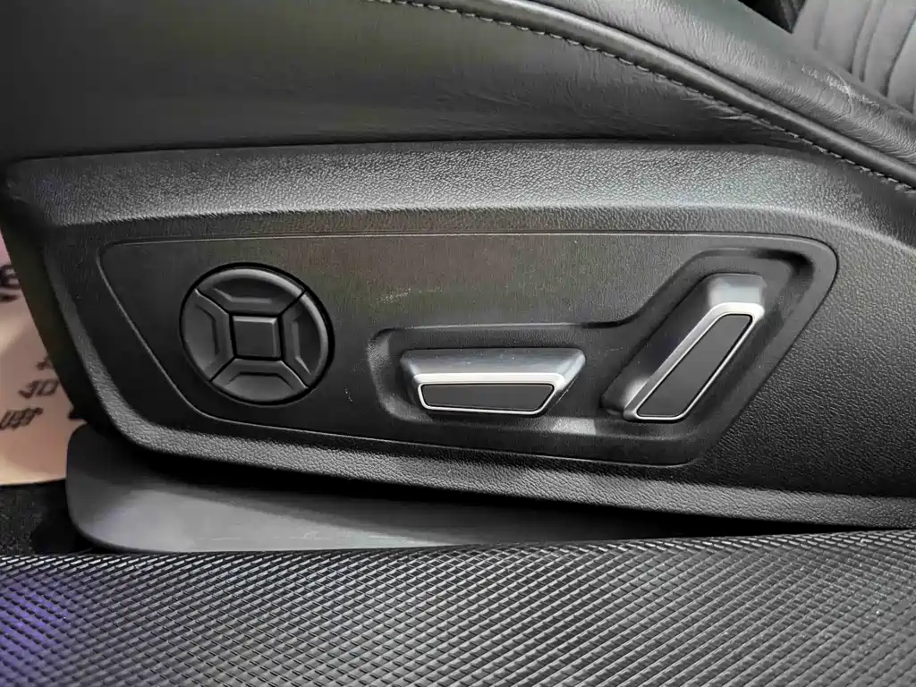 Audi A6L 2023 — фото 16