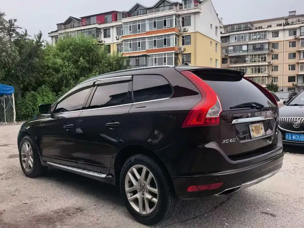 Volvo XC60 2016 — фото 3