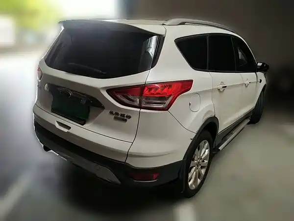Ford Kuga 2015
