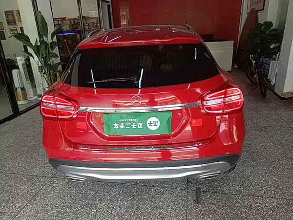 Mercedes-Benz GLA 2015