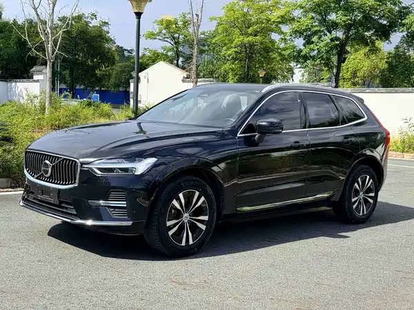 Volvo XC60 2022
