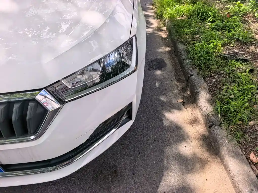 Skoda Rapid Spaceback 2020 — фото 24