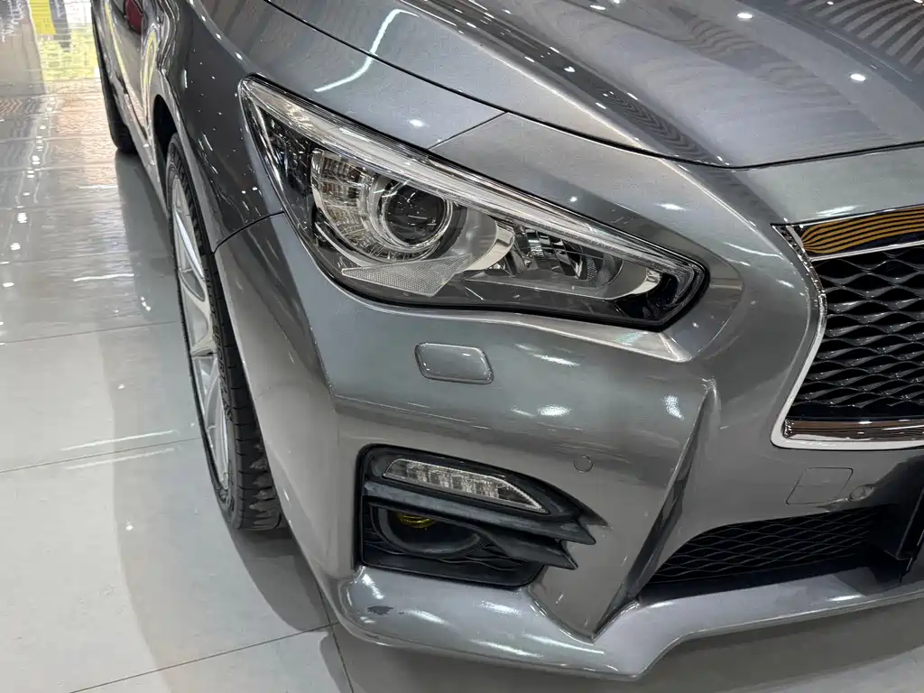 Infiniti Q50L 2017 — фото 11