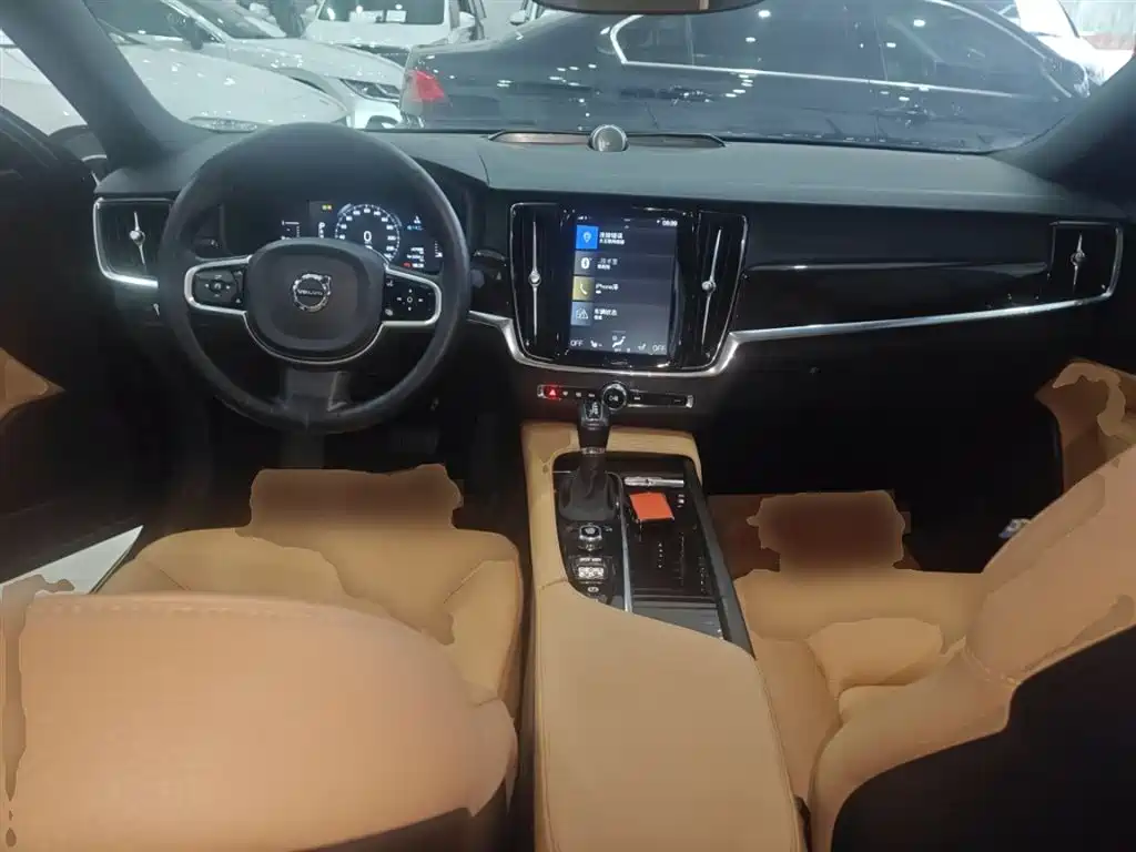 Volvo S90 2018 — фото 12