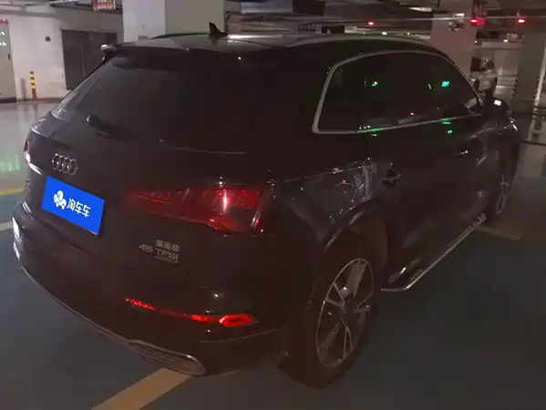 Audi Q5L 2019