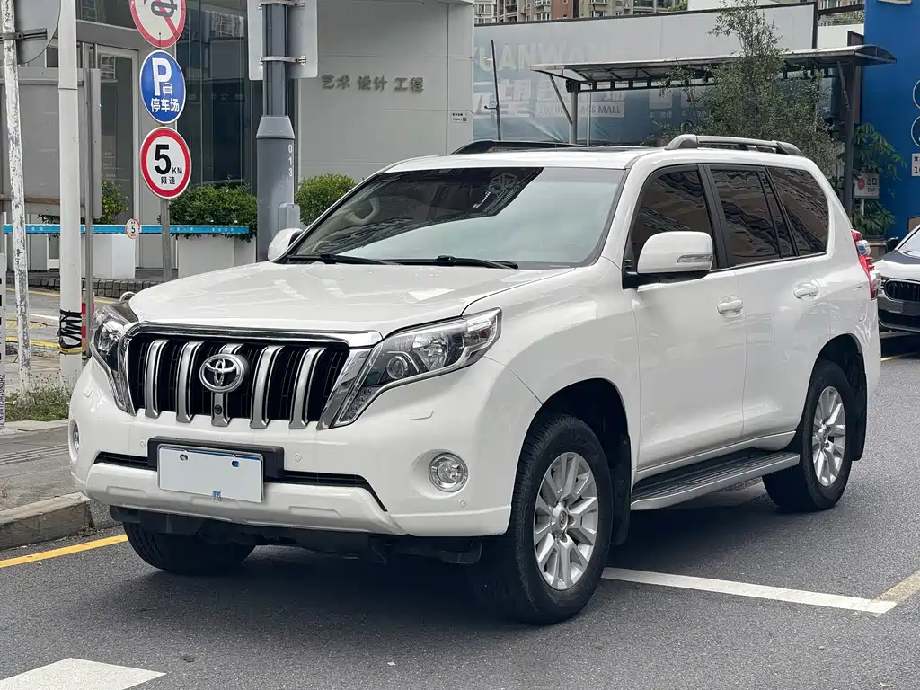 Toyota Prado 2015
