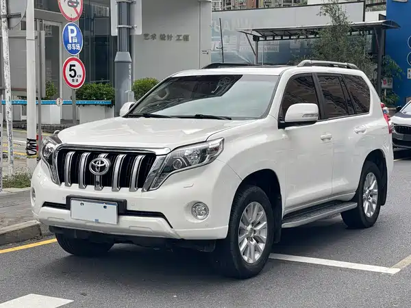 Toyota Prado 2015