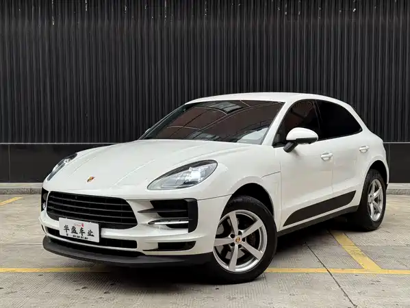Porsche Macan 2020