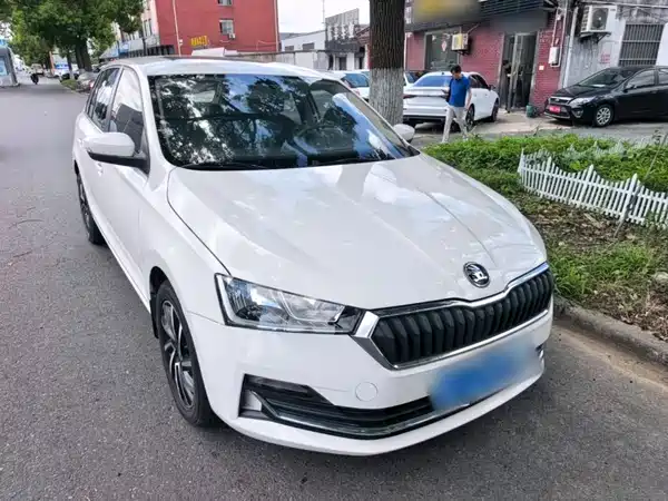 Skoda Rapid Spaceback 2020