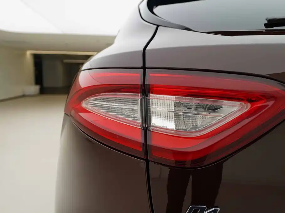 Maserati Levante 2020 — фото 10