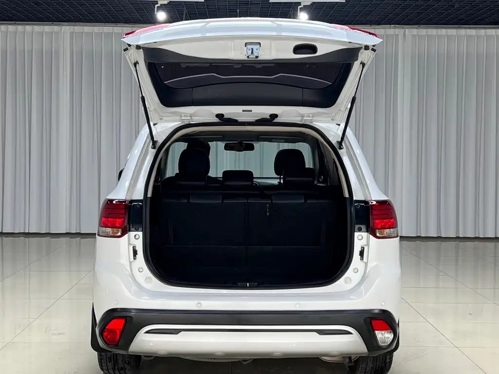 Mitsubishi Outlander 2019