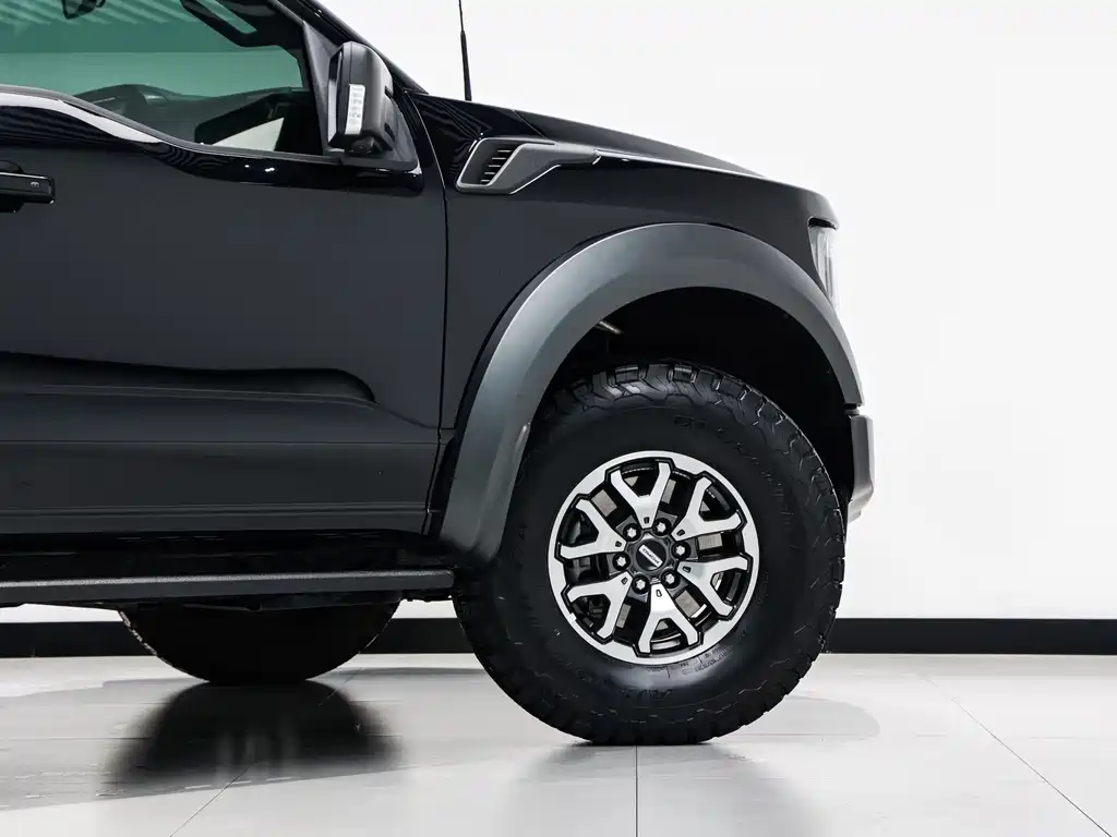 Ford F-150 Raptor 2024