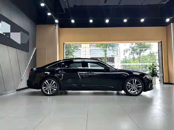 Audi A6L 2020