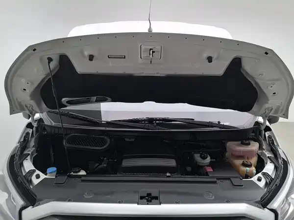 Maxus V90 2021