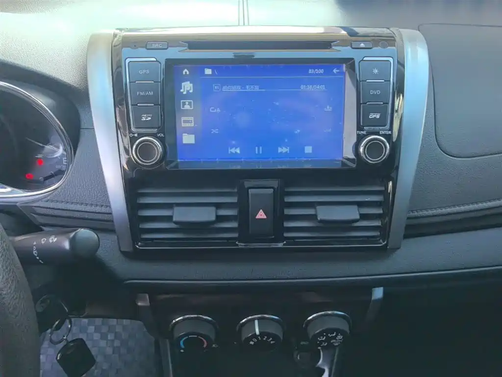 Toyota Vios 2015 — фото 13