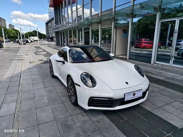 Porsche 911 2021