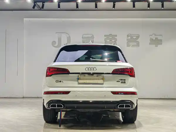 Audi Q5L 2025