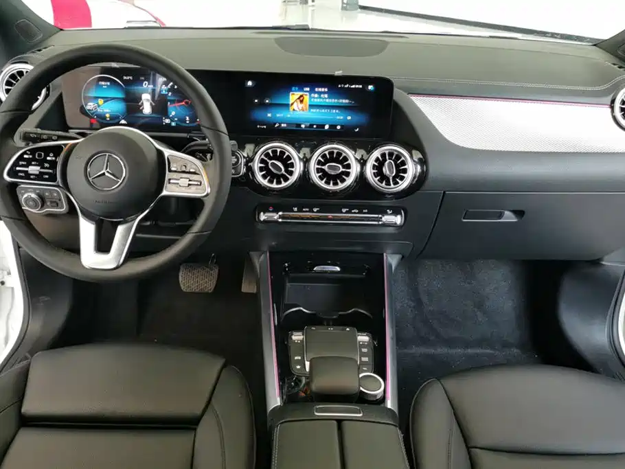 Mercedes-Benz GLA 2023 — фото 12