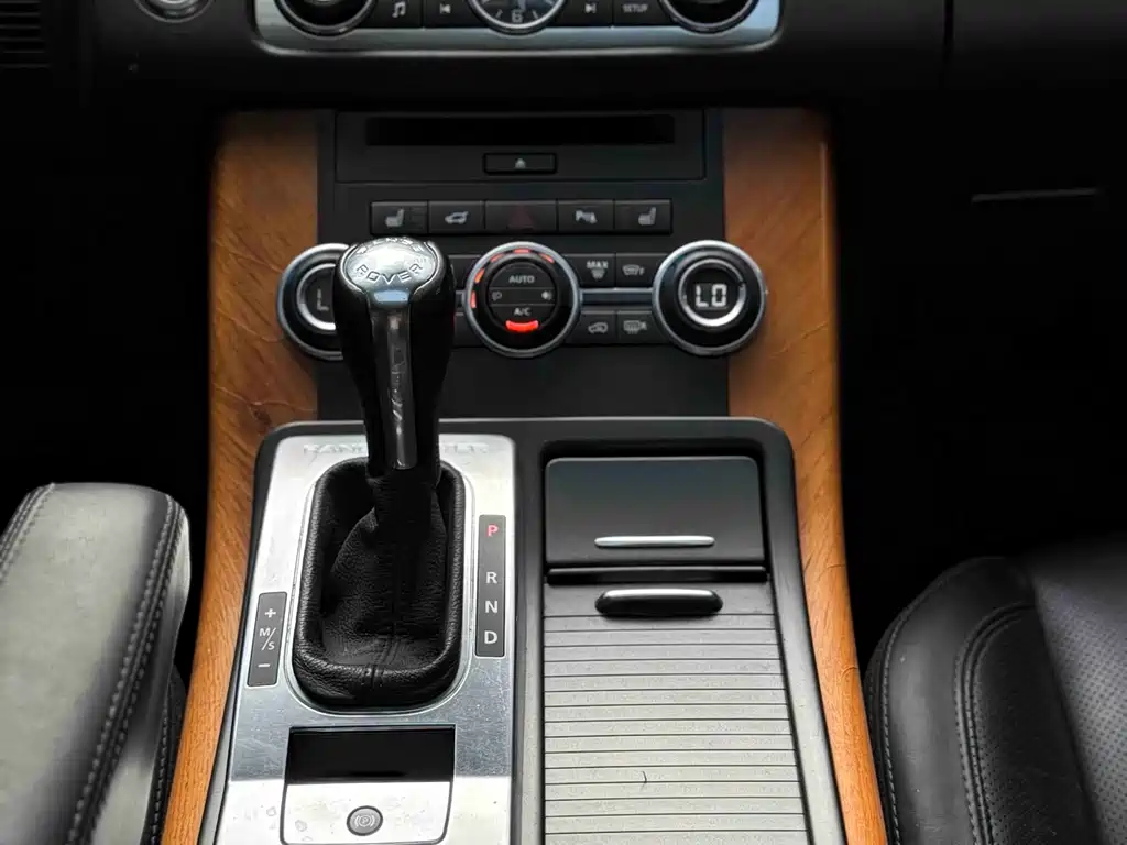 Land Rover Sport 2013 — фото 11