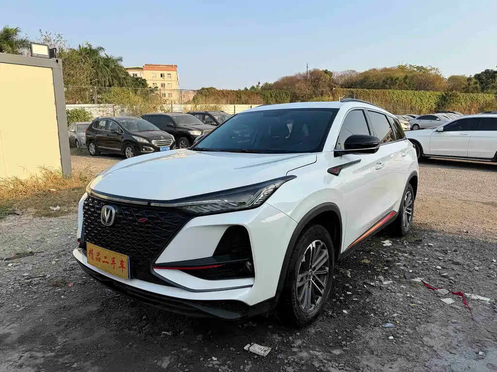 Changan CS75 PLUS 2021 — фото 2