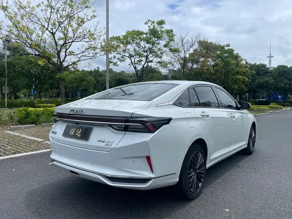 Dongfeng Yixuan MAX 2023 — фото 7