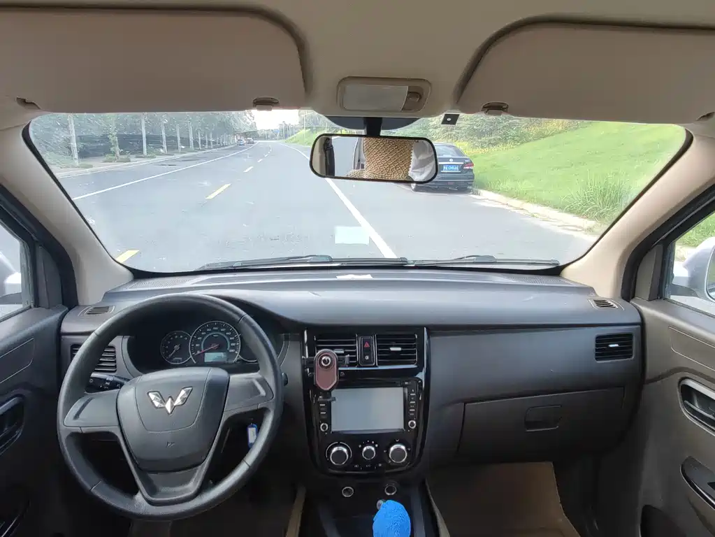 Wuling Rongguang V 2015 — фото 7