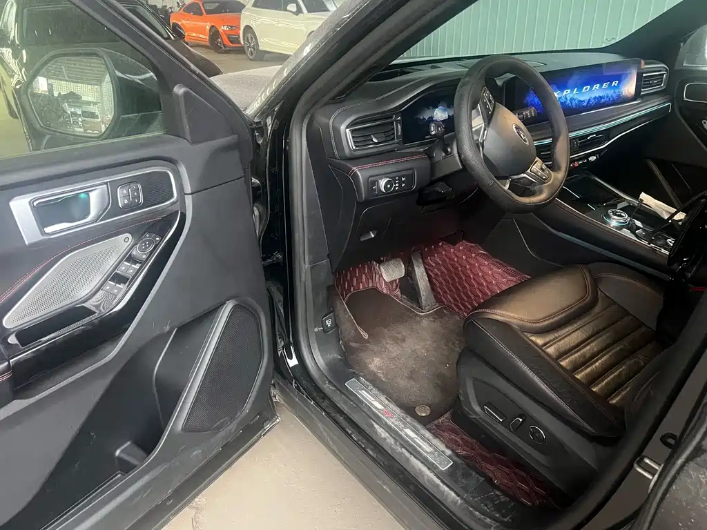 Ford Explorer 2023