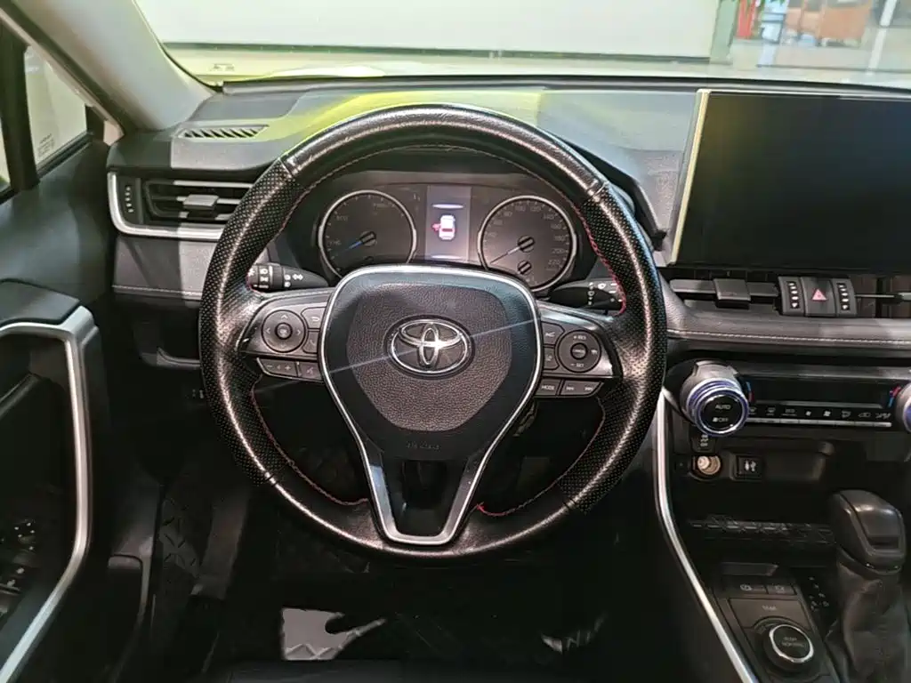 Toyota Wildlander 2021 — фото 11