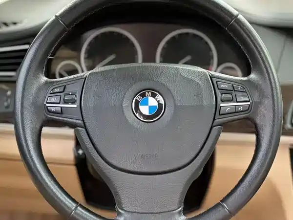 BMW 7 Series 2011